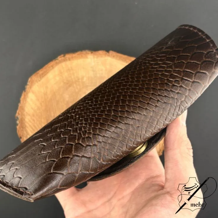 جاکلیدی چرم طبیعی طرح ریش ریشی